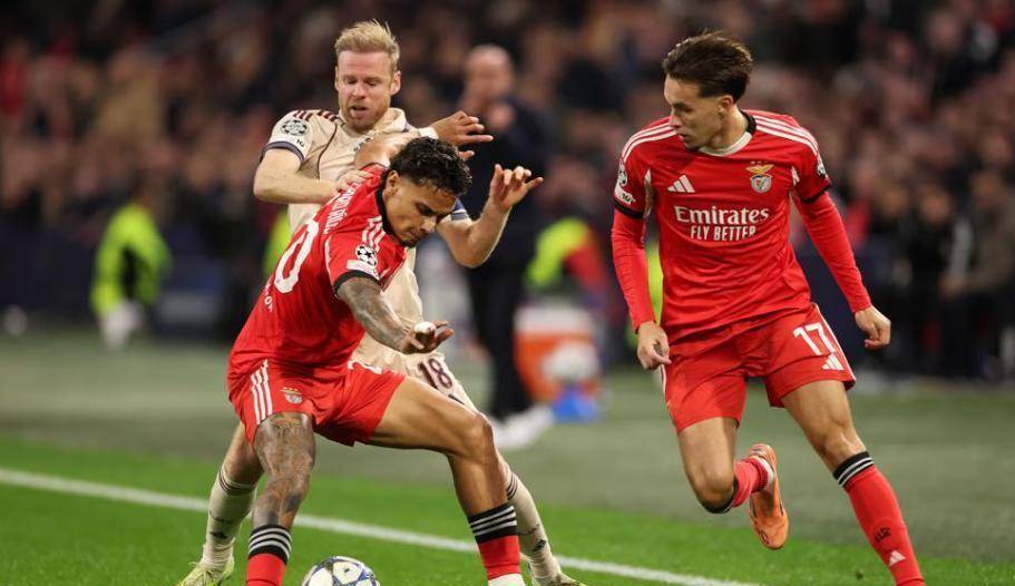 西甲：塞维利亚3-2逆转瓦伦西亚