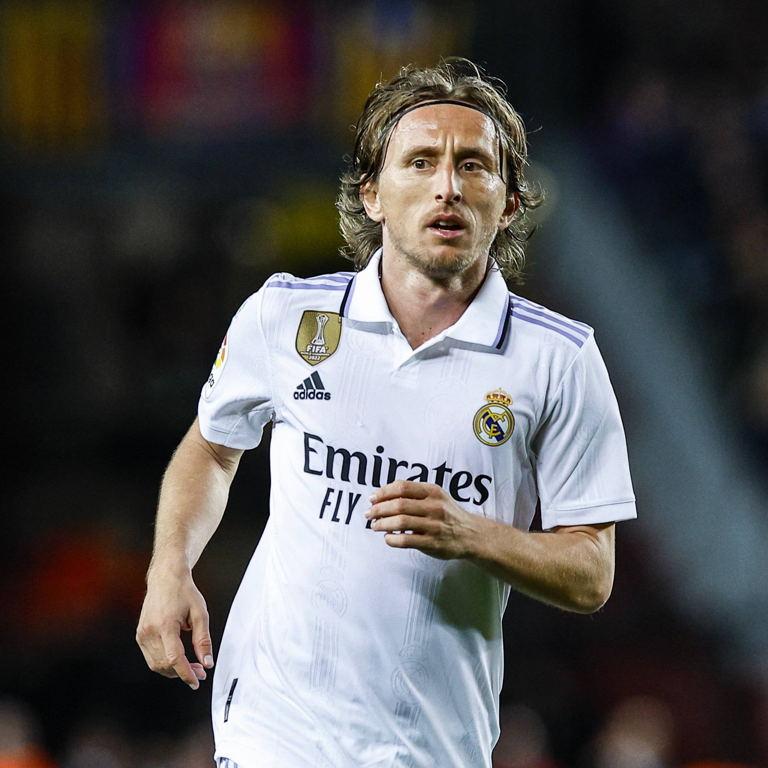 世体：自菲利佩离队后，马竞还未能找到令人完全信服的左后卫