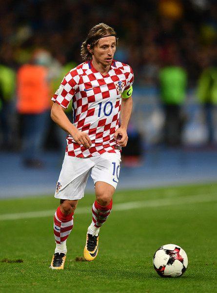 游侠晚报：《泰拉瑞亚》新版送审定档 萝莉大跳秧歌舞