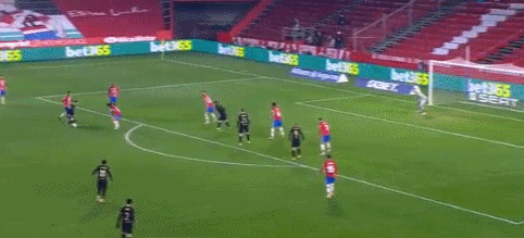 三分绝杀定胜局，布克全能爆发，杰伦格林赛后激动相拥