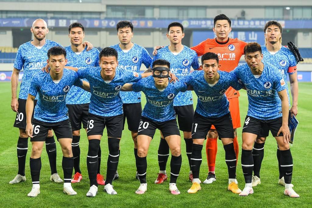乔什·艾伦季后赛“空地双杀”：一场把比尔队送上历史转折的客场胜利